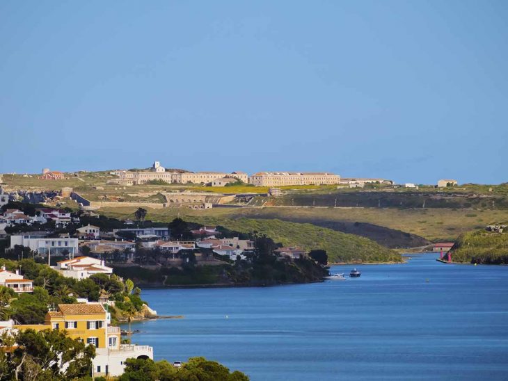 Fortaleza de la Mola: atractivo turístico de Menorca