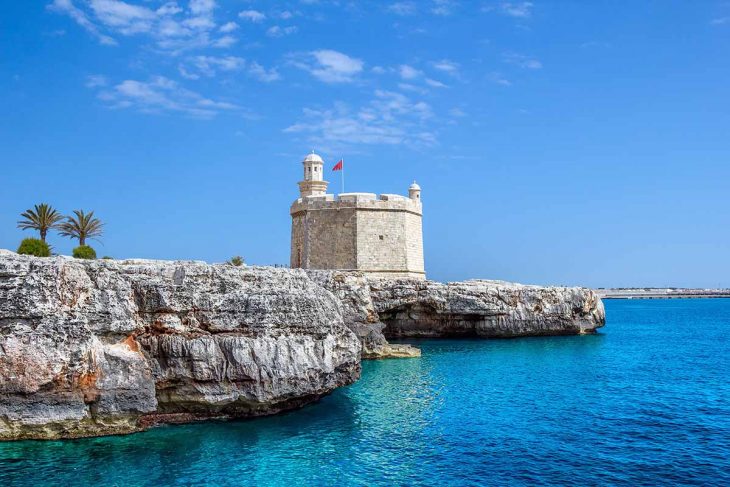 Visitar el Castillo de Sant Nicolau en Ciudadela, Menorca.